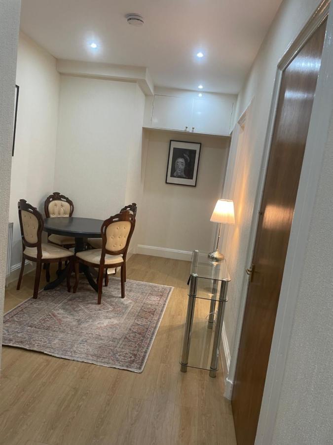 Fantastic Location 10 Mins To Princes Street- 15 To Royal Mile- Main Door-Patio 에든버러 외부 사진